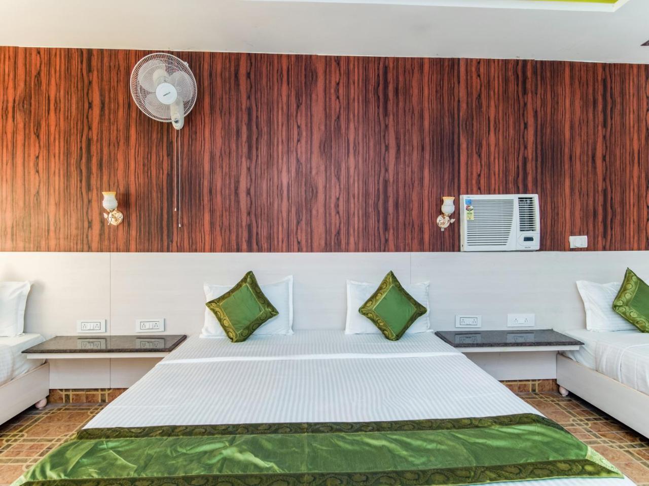 Отель Citi Club Канпур Экстерьер фото