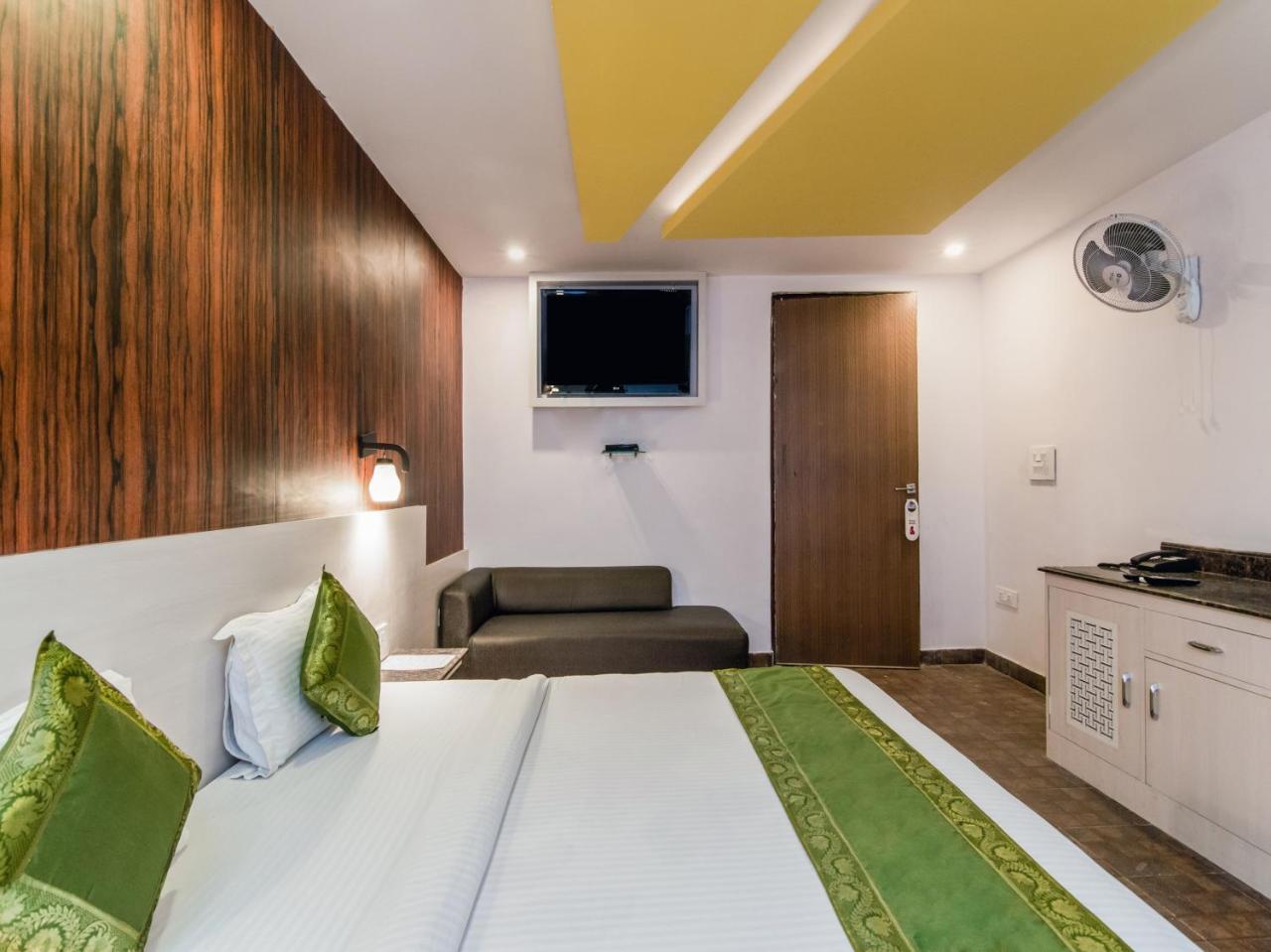Отель Citi Club Канпур Экстерьер фото