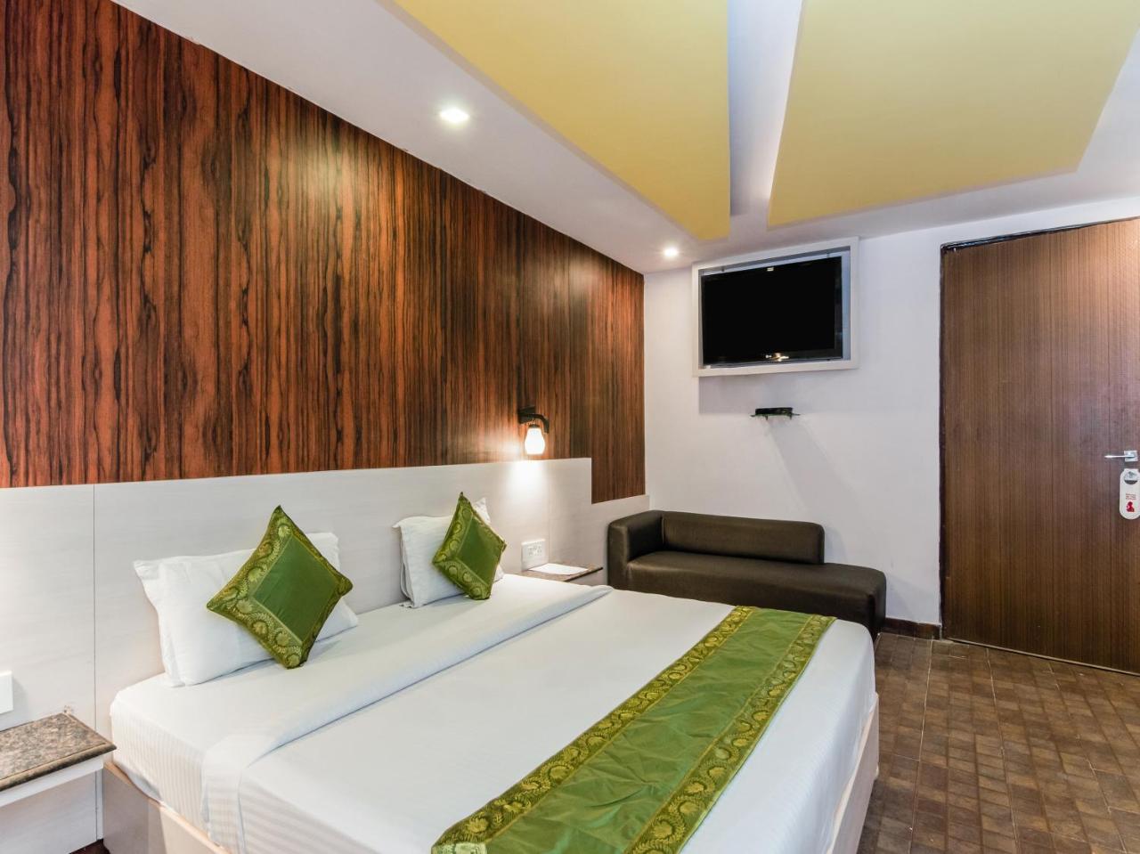 Отель Citi Club Канпур Экстерьер фото
